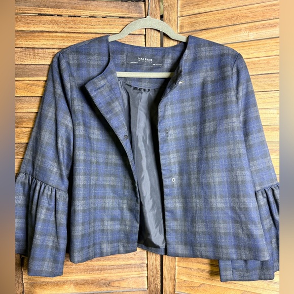 ZARA Basic Plaid Jacket SZ S Modern Crop Ruffle Bell Sleeve Blazer Navy - Picture 2 of 4